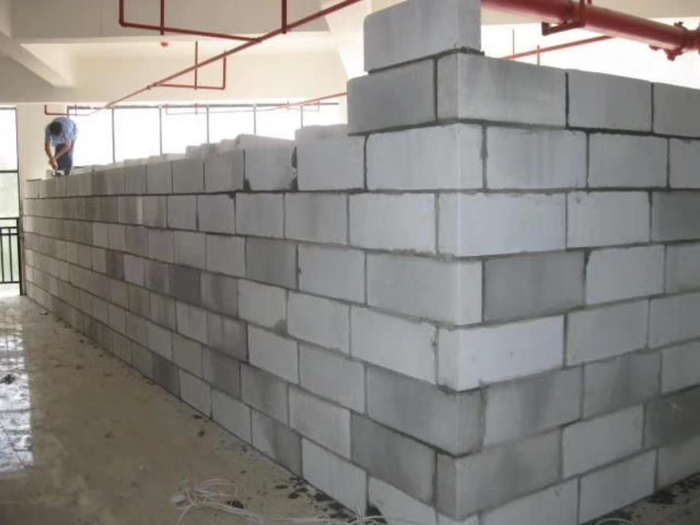 华龙蒸压加气混凝土砌块承重墙静力和抗震性能的研究